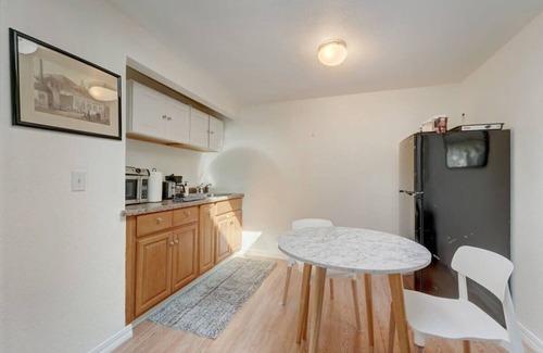 Downtown North House | @ Marbella Lane -Cozy 1BR Studio in Palo Alto DWTN