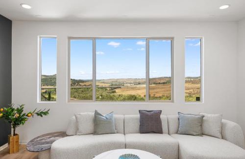 San Juan Capistrano House | #Marbella Lane - Curated 5BR in Upscale RMV Haven