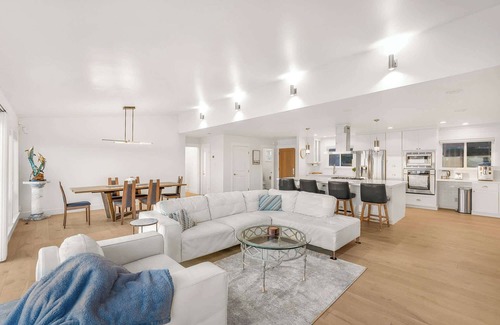 Sharp Park House | @Marbella Lane-Oceanfront Retreat w/Stunning View