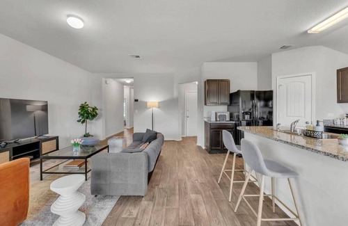 Austin House | @ Marbella Lane - Polished 3BR Home in Austin TX