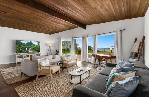 Oak Harbor House | @ Marbella Lane - Seas the Bay sanctuary
