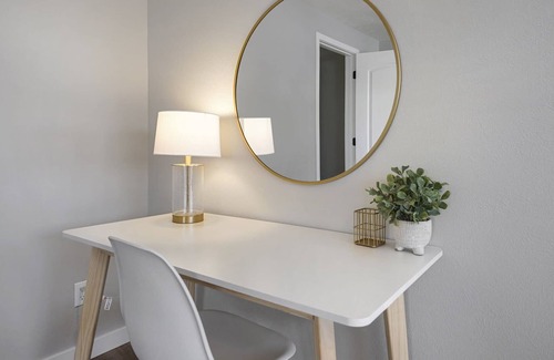 Highlands House | @ Marbella Lane - Serene 4BR Getaway in Arvada