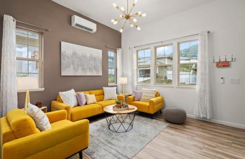 Makaha Valley House | @Marbella Lane-Stunning OC + MT views in EACH room