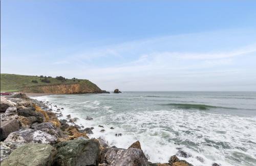 Edgemar - Pacific Manor House | @ Marbella Lane Top Coastline Views, Family Friendly