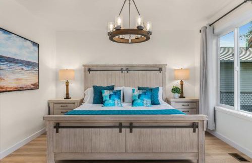 Oak Harbor House | @ Marbella Lane – Wave House, Your Oceanfront Retreat!