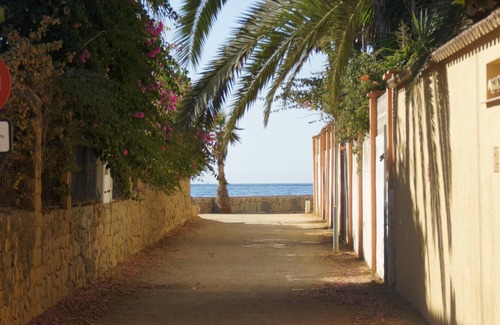 Marbella Apartment | Marbella, Nueva Andalucia Groundfloor flat/2bed&2bath/private garden/3pools/