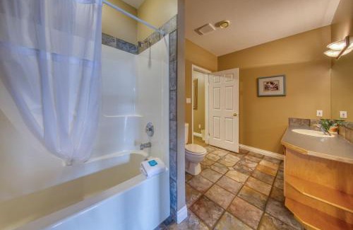 East Kootenay Apartment | Marble Canyon