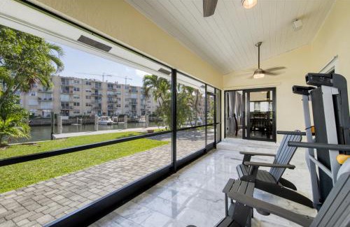 Lauderdale Harbours House | Marble House in Lauderdale Harbours