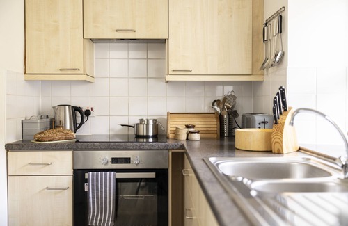 Pitlochry Apartment | Marble Lodge - two bedroom cottage on the banks of the River Tilt