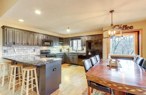 Marble House | Marble Vacation Rental with Hot Tub and Fire Pit