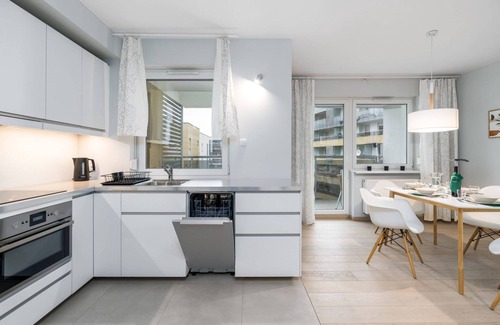 Grunwald Apartment | Marcelinska 100A | Elegant Apartment | Parking