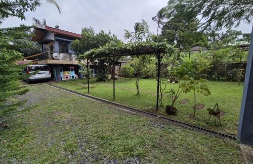 Alfonso House | Marcelo Nature Camp Staycation