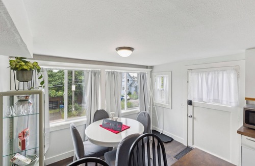Mount Baker House | Marceron City Lake House - Mins to Downtown!