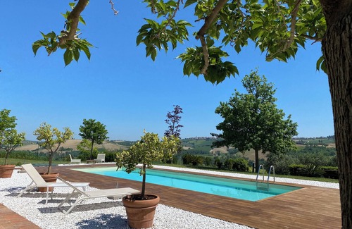 Montefano House | Marche country house with pool in a wonderful location