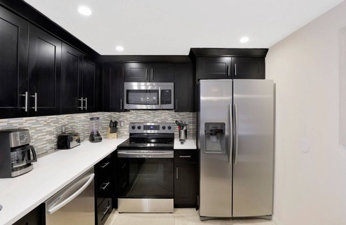 Marco Island Condo | Marco Island - South Seas :2-Bedroom/2-Bath Condo.