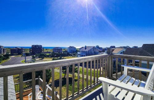 Waves House | Mardi Gras 556