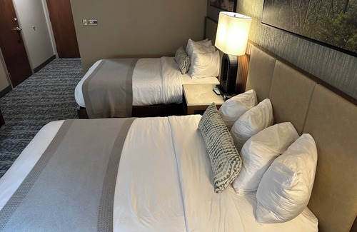 Cross Lanes Hotel | Mardi Gras Casino & Resort