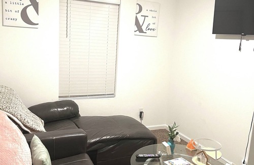Hammond House | Mardi Gras ready with 3-bedroom /2 bathroom house in Hammond with AC and WiFi