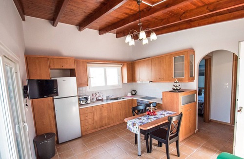 Nea Chora Apartment | Mare civitas penthouse ,near Beach, Chania Old Town