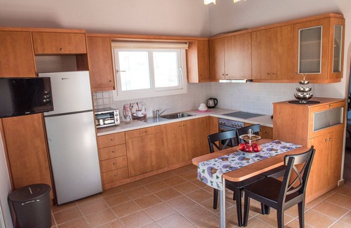 Nea Chora Apartment | Mare civitas penthouse ,near Beach, Chania Old Town