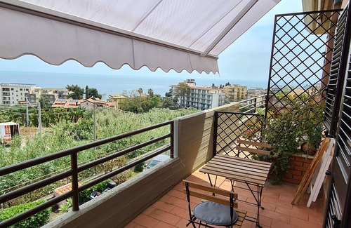 Capo Mulini Apartment | Mare - Etna - Taormina - City - Culture. Lovely apartment in residence