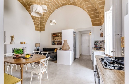 Gallipoli Historic Center Apartment | Mare, mare, mare - Three Bedroom Apartment, Sleeps 6