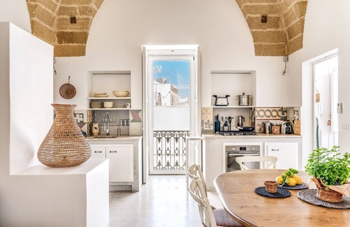 Gallipoli Historic Center Apartment | Mare, mare, mare - Three Bedroom Apartment, Sleeps 6