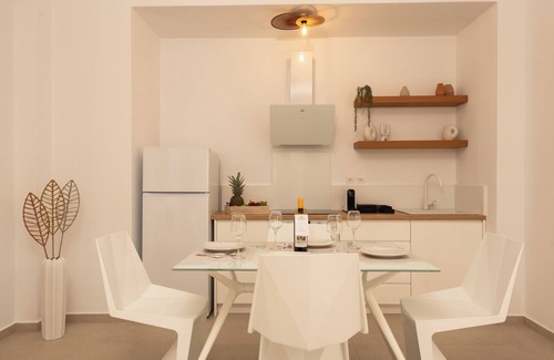 Mirties Villa | Mare | Mia Anasa - Luxury Suites