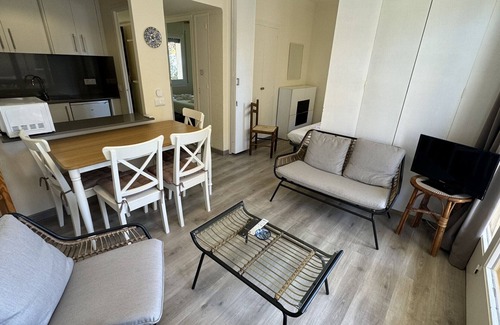 Mas Pinell Apartment | Mare Nostrum 323 - Renewed, aircon and close to the beach