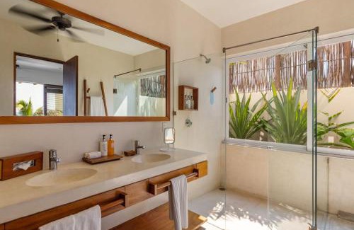 Ixtapa - Zihuatanejo Villa | Marea Beachfront Villas