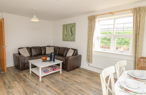 Newport House | MARENGO