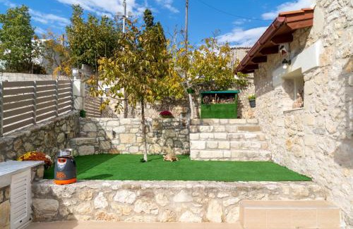 Kounavi House | Mareu Stonehouse