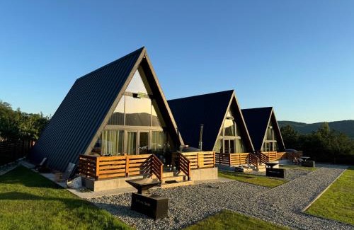 Pausesti-Maglasi Ski Chalet | Mareva House A Frame Chalet