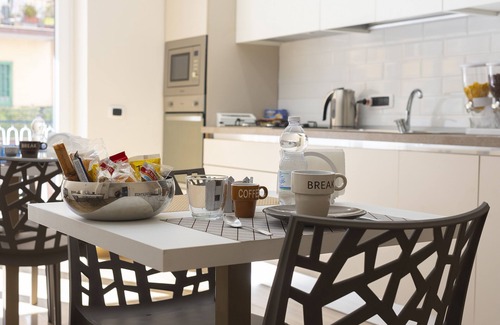 Fuorigrotta Bed & Breakfast | MarGab Guest House Yellow Room
