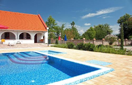 Horvatzsidany House | Margaréta Panzió