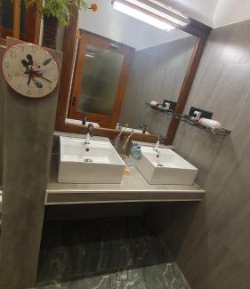 Bandaramulla Hotel | Margaret House