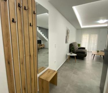Nea Peramos Apartment | Margarita's apartment 4