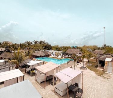 Tierra Bomba Island Hotel | Margarita's Beach Club