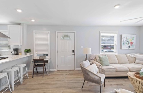 Margate City Apartment | Margate Bungalow by the Beach I