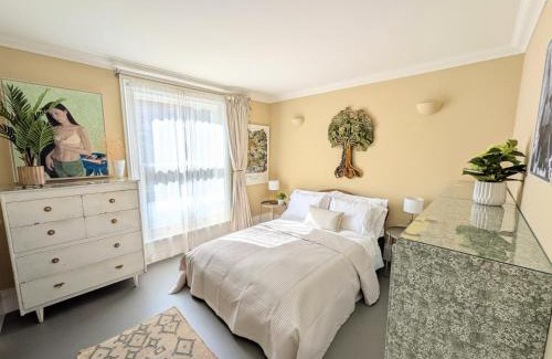 Cliftonville House | Margate Hideaway House