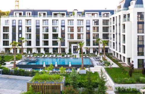 Saints Constantine and Helena Apartment | Marina Beach Azur- 100m from the BEACH & SPA! LUXURY APARTMENT!