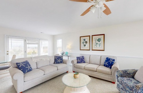 Holden Beach House | Mari Inn