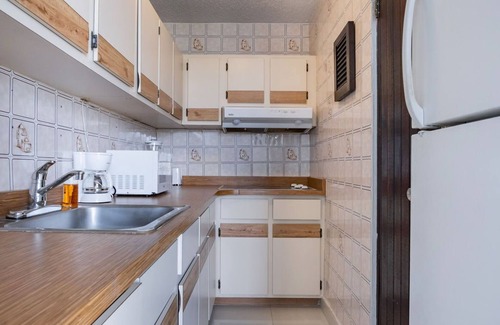 Isla Verde Apartment | Maria Beach 1BDR Oceanfront Pool Parking