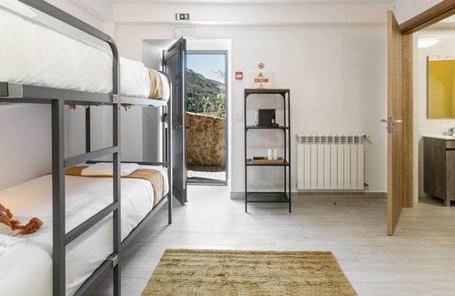 Gois Apartment | Maria da Vinha - Orange Bliss
