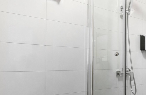 Gois Apartment | Maria da Vinha - Orange Bliss