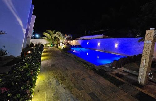 Maria Farinha House | Maria Farinha Residence Prince - LocarHouse