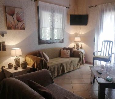 Plataniotissa House | Maria house
