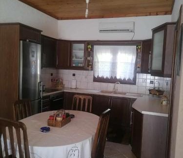Plataniotissa House | Maria house