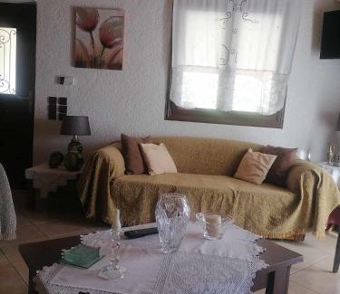 Plataniotissa House | Maria house