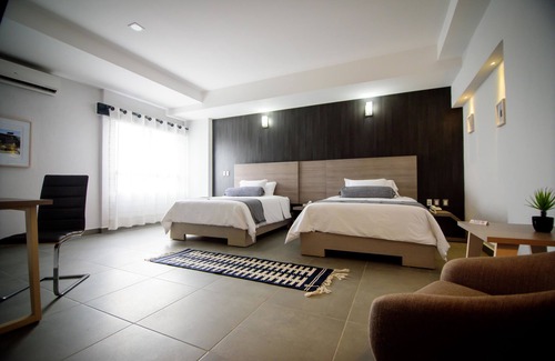 San Agustin de las Juntas Hotel | Maria Ines Hotel Suite